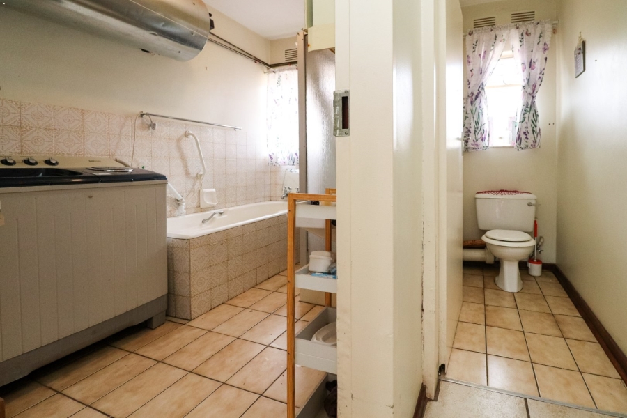 2 Bedroom Property for Sale in Flamwood North West